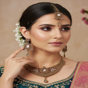 Traditional Kundan Necklace Set